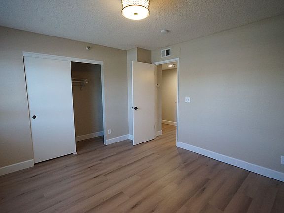 3rd image of 2750 S Durango Dr Building 2041-09