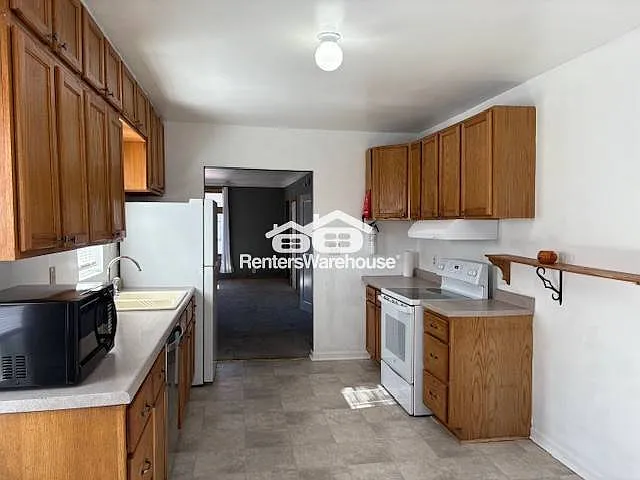 617 2nd Ave S — Photo 2