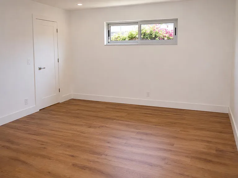 4815 Cleveland St — Photo 16