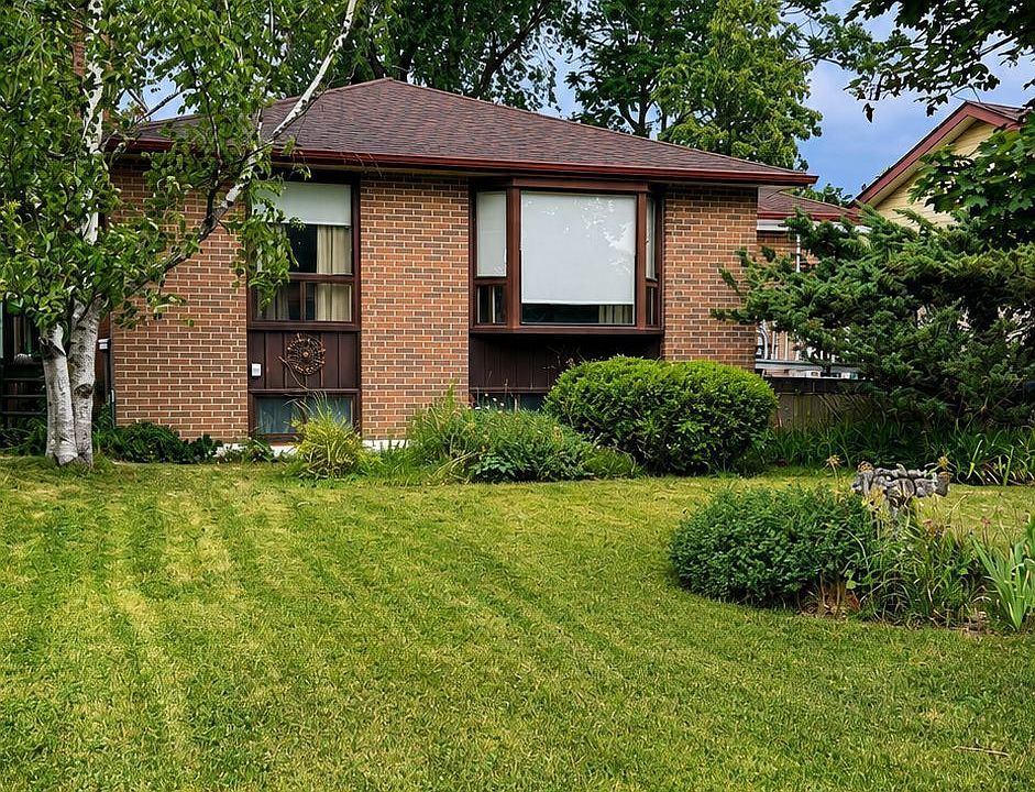 1st image of 79 Dorset Dr