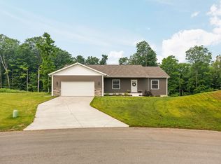 1432 Umber Dr, Traverse City, MI 49696