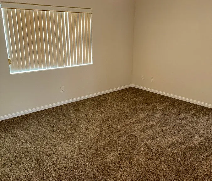 8475 Regal Hills Ct — Photo 28