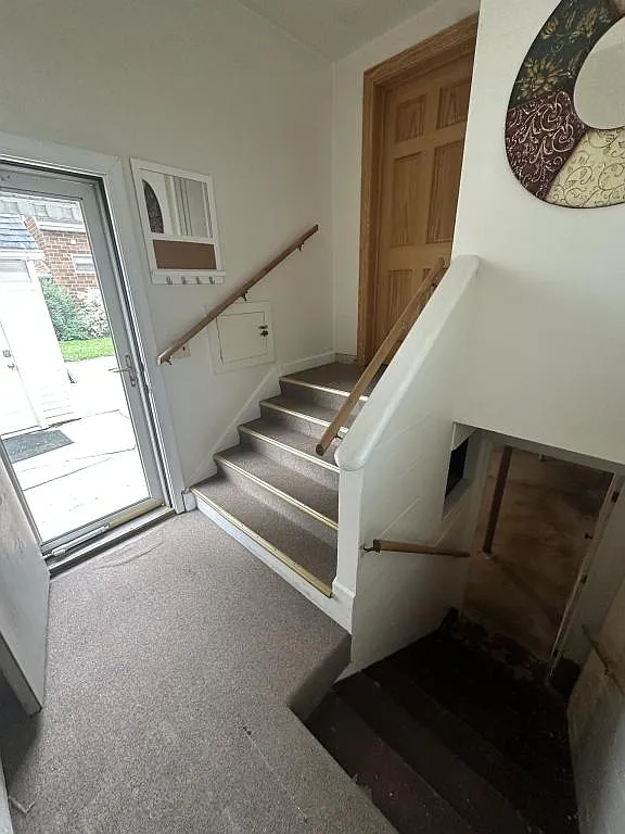 730 Maywood Ave — Photo 3