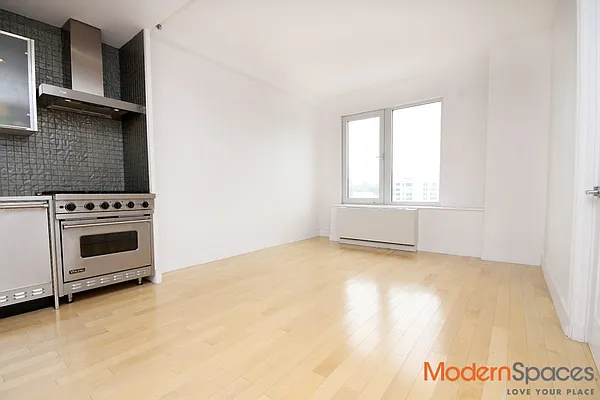 Rented by Modern Spaces | media 8