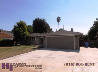 6 Space Ct, Sacramento, CA