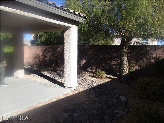 3rd image of 2444 Champagne Isle St #0