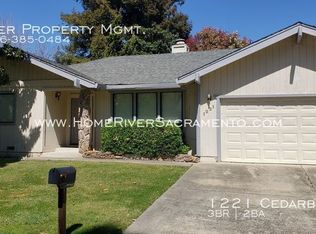 1221 Cedarbrook Way, Sacramento, CA 95831
