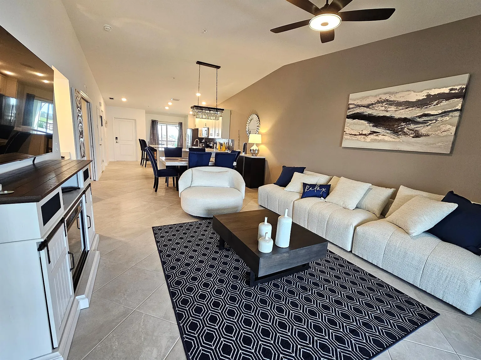 5427 Double Eagle Cir #2825 - The National - AB — Photo 1