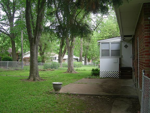 4th image of 9644 Cutler Dr