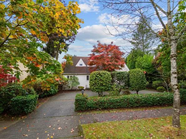 5861 Adera St, Vancouver, BC V6M 3J1