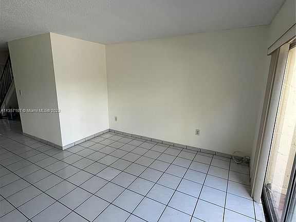 4th image of 10 NW 87th Ave APT B220