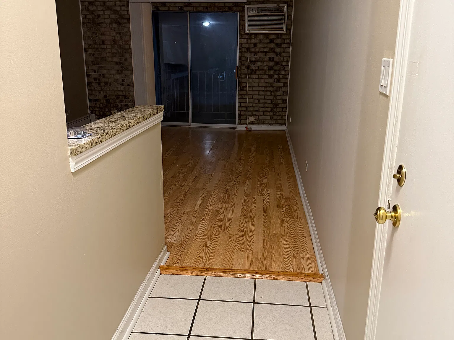 2 bed, 980 sqft, $2,000 — Photo 3