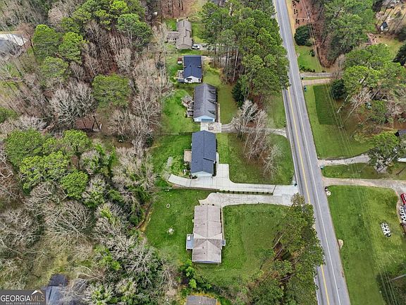 5th image of 1066 Oak Rd SW