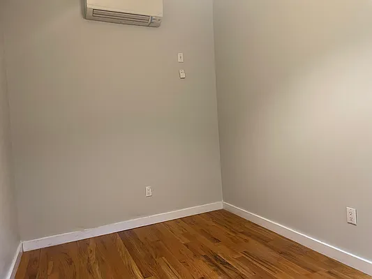 Rented by RENTBK LLC | media 9