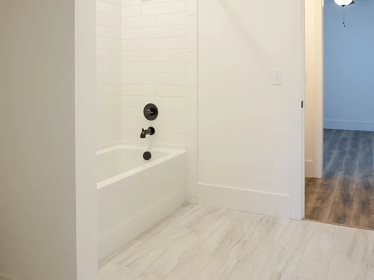 2824 Valley Rd — Photo 19