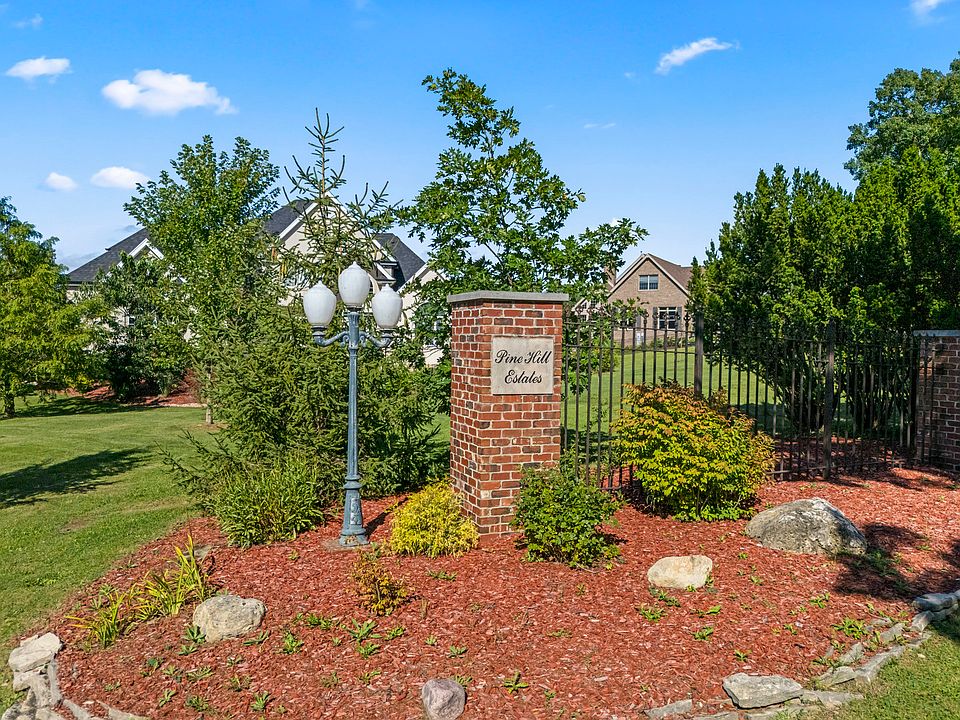 1st image of 16604 Pine Hill Dr