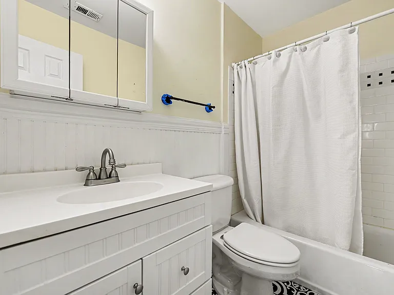 333 Riverland Dr — Photo 11