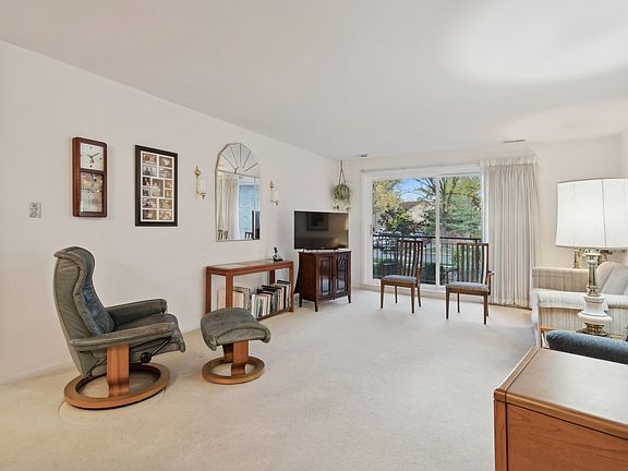 5th image of 701 Lake Hinsdale Dr APT 107
