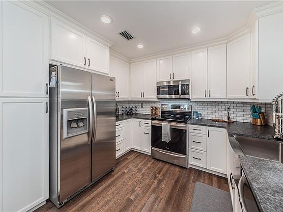 4th image of 1606 S Betty Ln