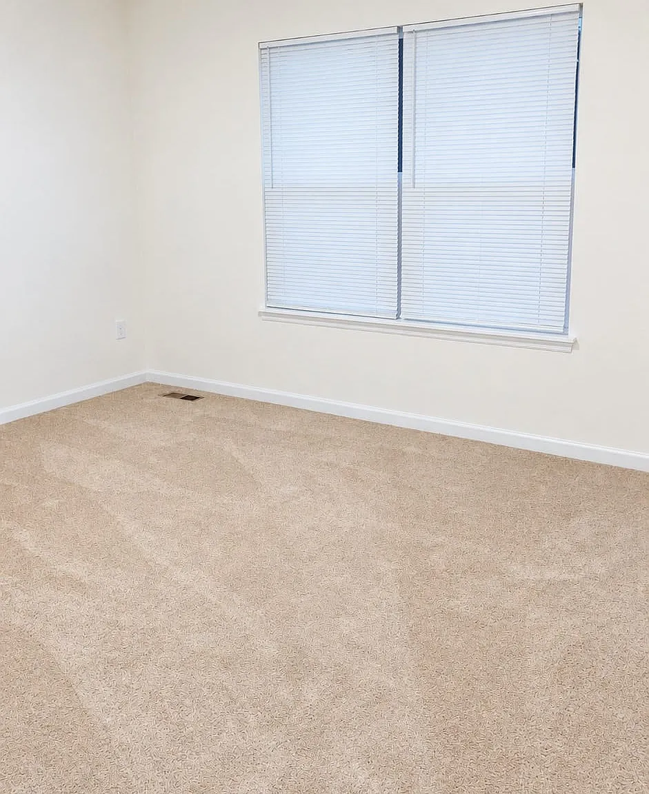 3 bed, 1529 sqft, $2,565 — Photo 3