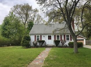 24 Whittier Rd, Natick, MA 01760