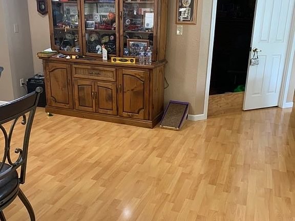 5th image of 10626 86th St NE