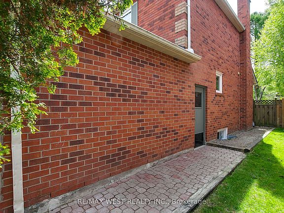 5th image of 930 Maramis Ct