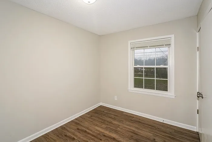 223 Rebecca Ln — Photo 9