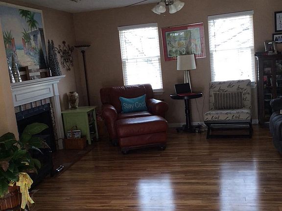 3rd image of 112 Muirfield Ct