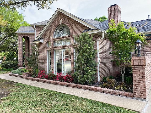 2nd image of 2707 Park Place Ct