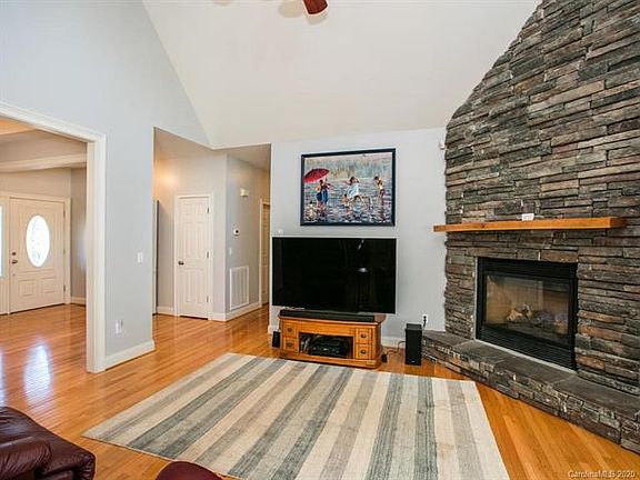 5th image of 5 S Tupelo Dr
