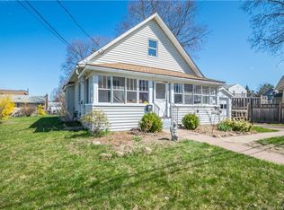 15 Dudley St, Manchester, CT 06040