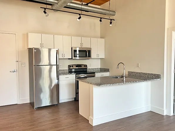 60 Water St #3006, North Andover, MA 01845
