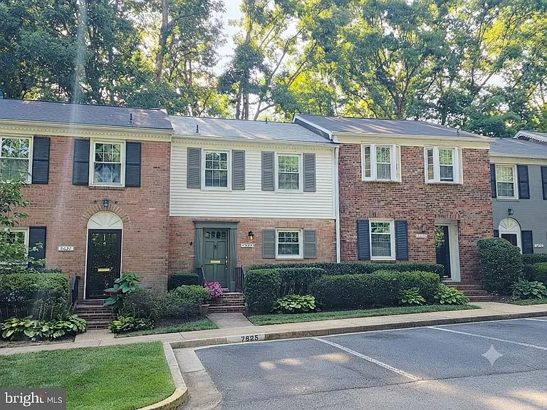 7629 Tiverton Dr — Photo 1