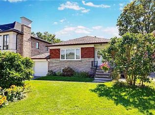 261 Betty Ann Dr, Toronto, ON M2R 1A9