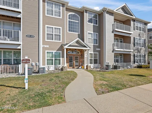 414 Saint Andrews Place, Manalapan, NJ 07726