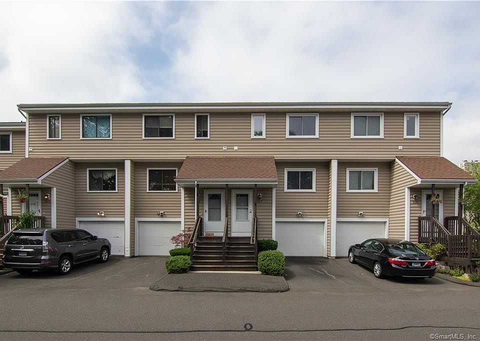 1st image of 327 Monticello Dr #327