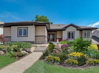 1601 Monticello Ln, Waunakee, WI 53597