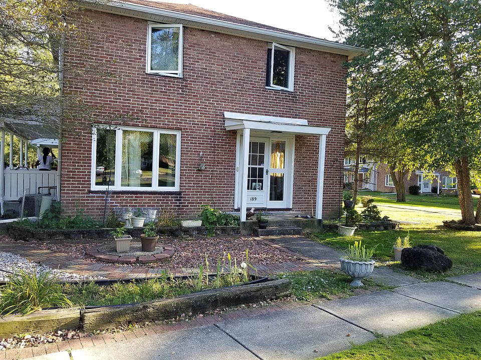 1st image of 189 Dogwood St
