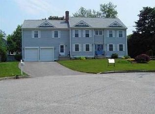 9 Kristen Dr, North Providence, RI 02911