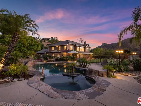 24665 Overland Dr, Canoga Park, CA 91304