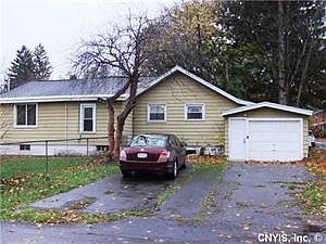 3rd image of 304 Englewood Ave