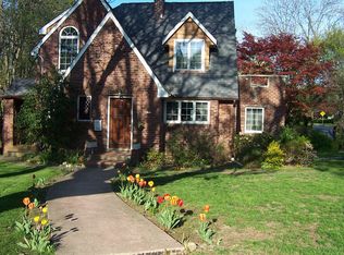 2 Winthrop Ave, Norwalk, CT 06851