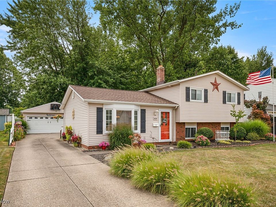 1st image of 36250 Hillcrest Dr
