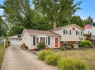 36250 Hillcrest Dr, Eastlake, OH 44095