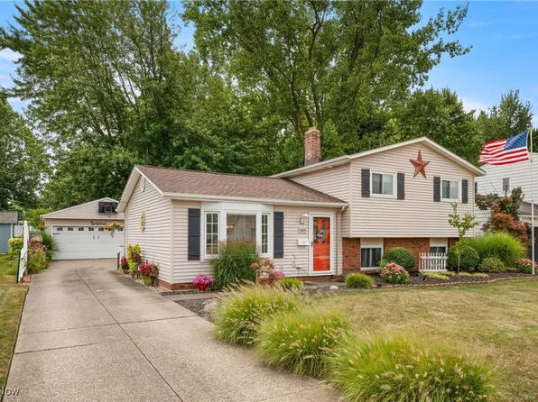 36250 Hillcrest Dr, Eastlake, OH 44095