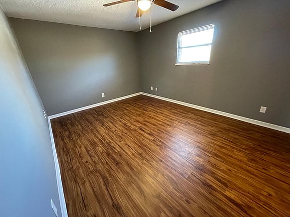 4th image of 2727 Arbor Pl #C-22