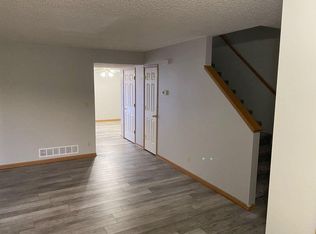 540 NW 17th Cir, Lincoln, NE 68528