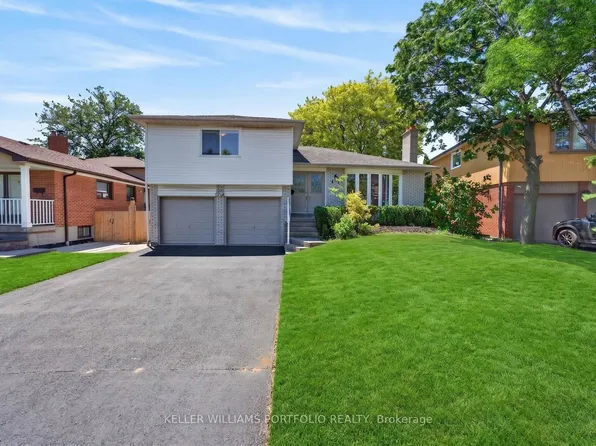 3310 Havenwood Dr, Mississauga, ON L4X 2M3