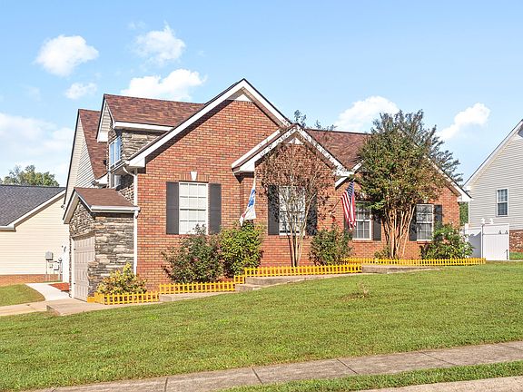 2nd image of 1544 Cedar Springs Cir